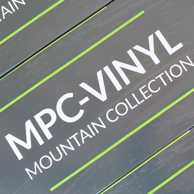 Nahaufnahme eines Kartons Klick-Vinyl
