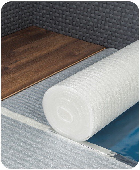 Dämmunterlage unter einem Laminatboden